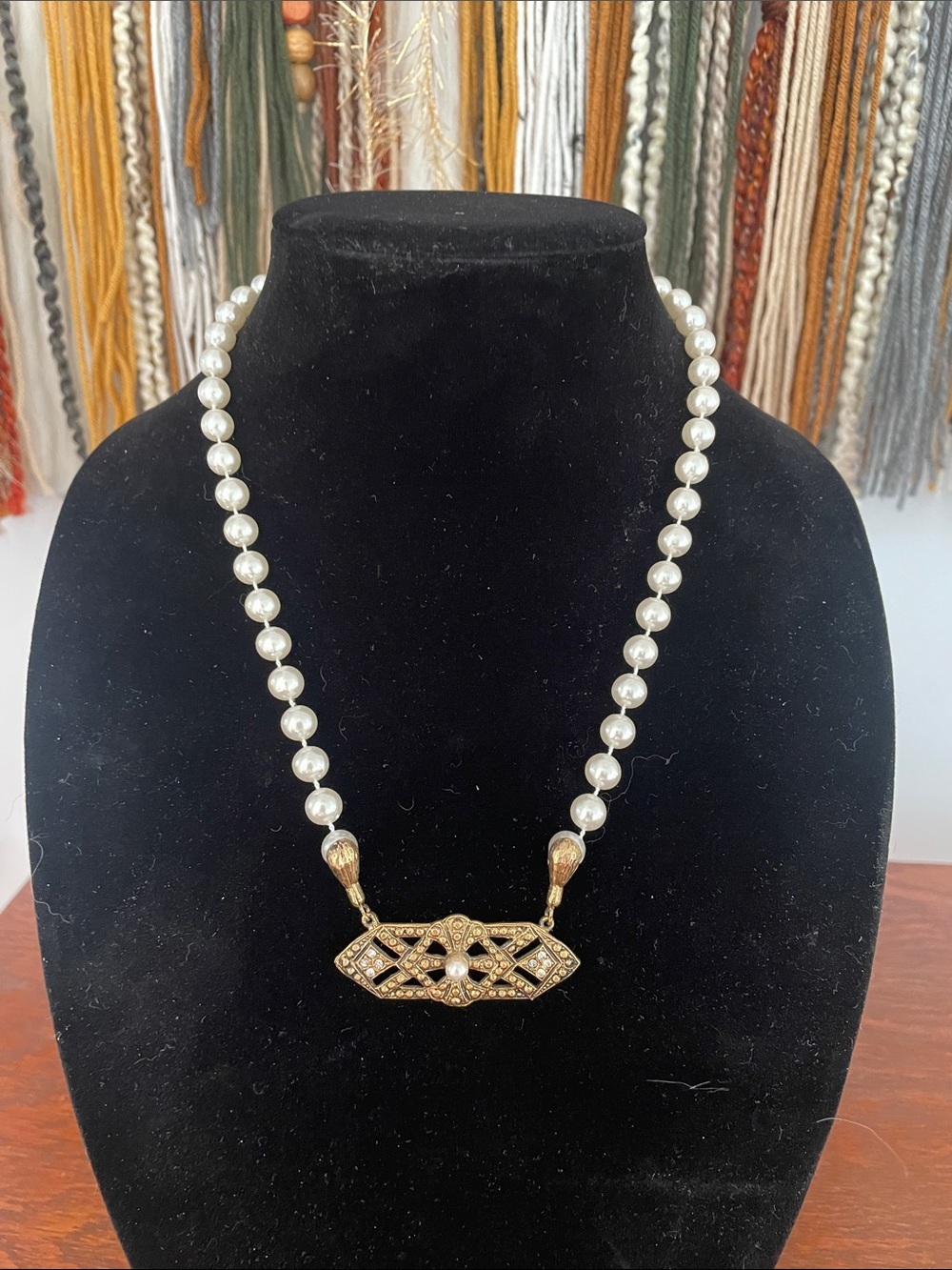 Pearl Strand Necklace with Gold Filigree Pendant - White